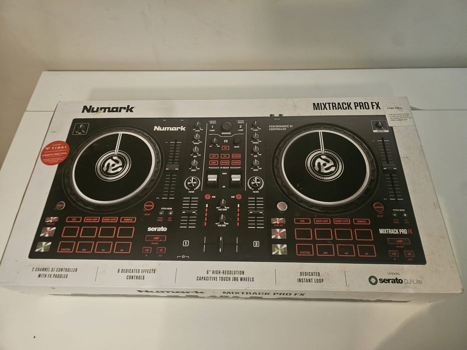 Numark Mixtrack Pro FX DJ Controller498022147613665283