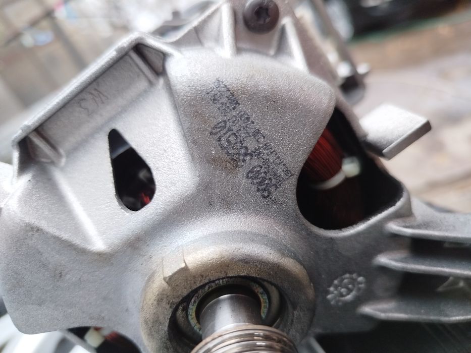 Двигун пральної машинки Siemens E14 (151 60037.03)