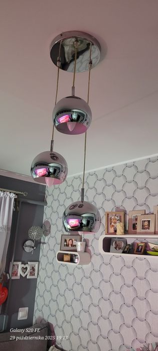 Lampy stojąca i wisząca