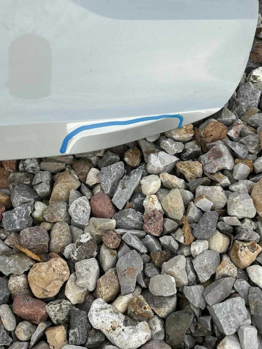 Tylna Klapa Audi Q3 Delikatnie uszkodzona