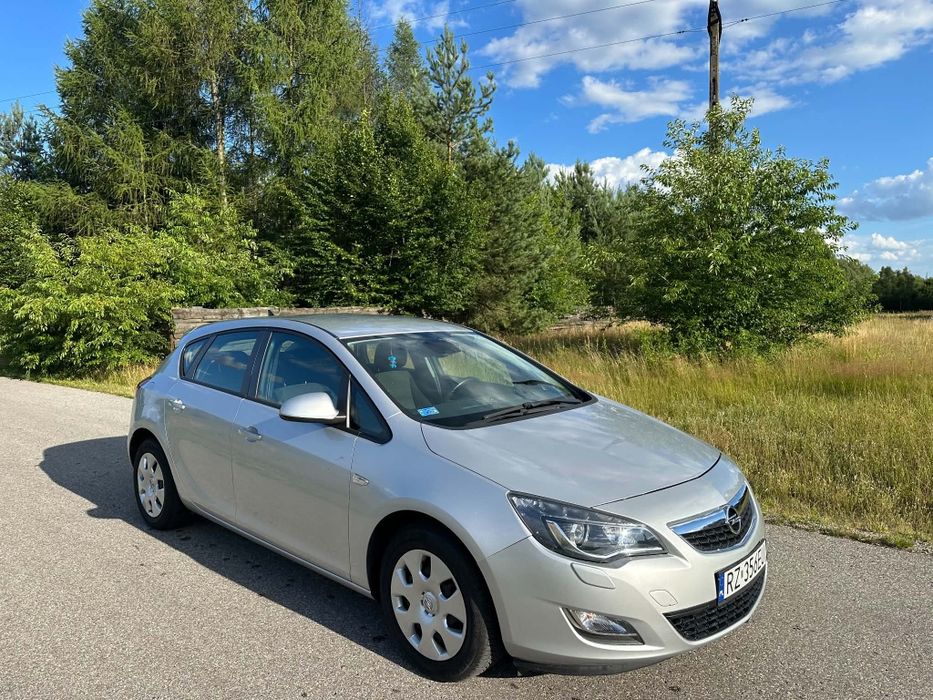 Opel Astra J 1.6 116km Cosmo