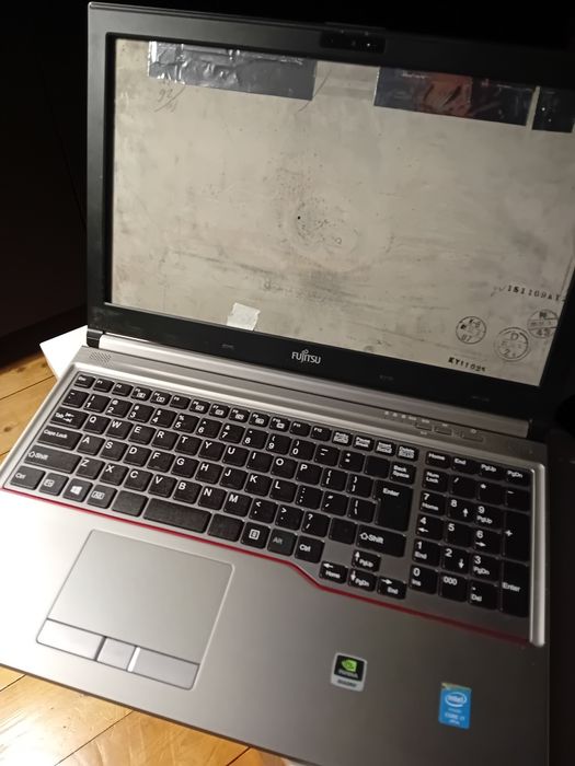 Laptop Fujitsu Celsius H730