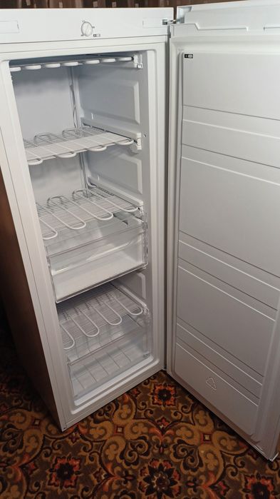 Prime Technics морозильна камера