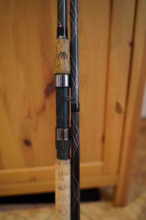 MIKADO UV Ultraviolet Heavy Feeder 390 cm