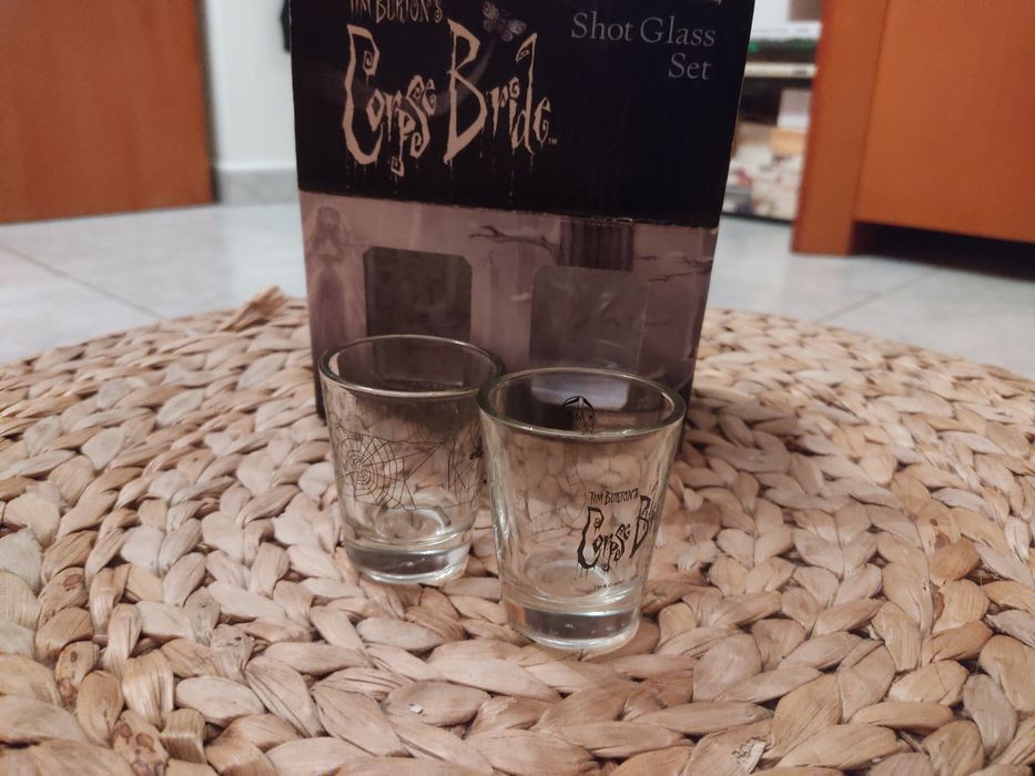 Tim Burton's CORPSE BRIDE Copos de shot (2)