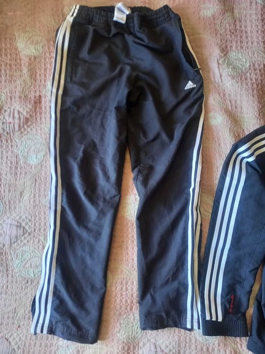 Спортивний костюм Adidas розмір 48
