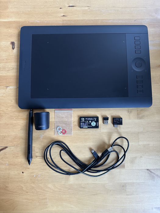 Wacom Intuos Pro Medium (PTH-651) Gdynia Grabówek • OLX.pl