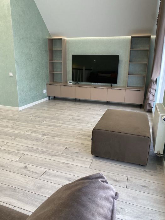 Оренда будинок - таунхаус м.Киів , Соломянський район.