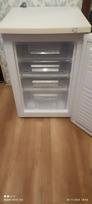 Морозилка prime 92л