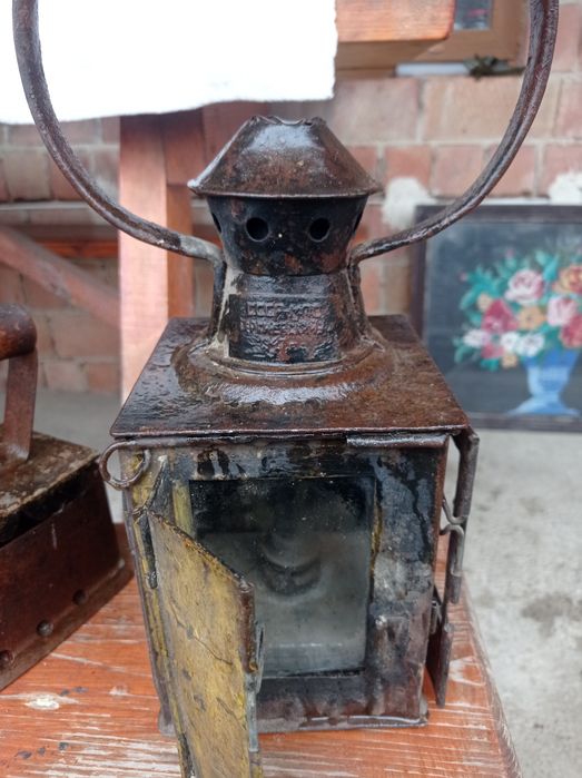 Ліхтар старовинний