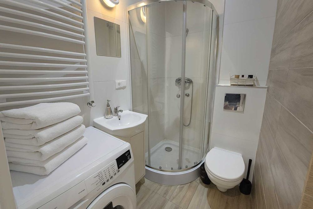 04 Katowice Centrum - Apartament dla 5 osób 2 pokoje Wi-fi tv