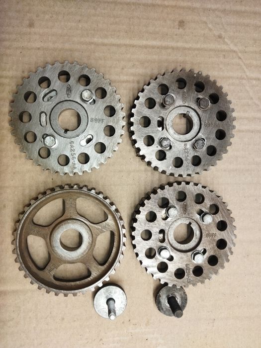 Шестерня распредвала Ford Escort 1.8 шестерня ГРМ Courier 1.8 Orion