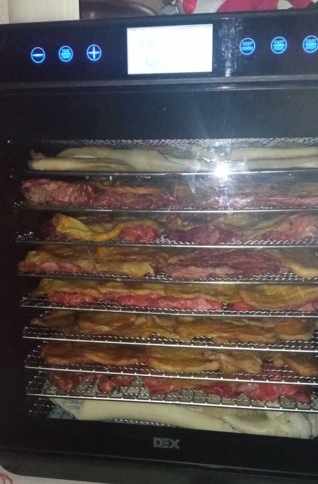 Смаколики для собак і кішок
