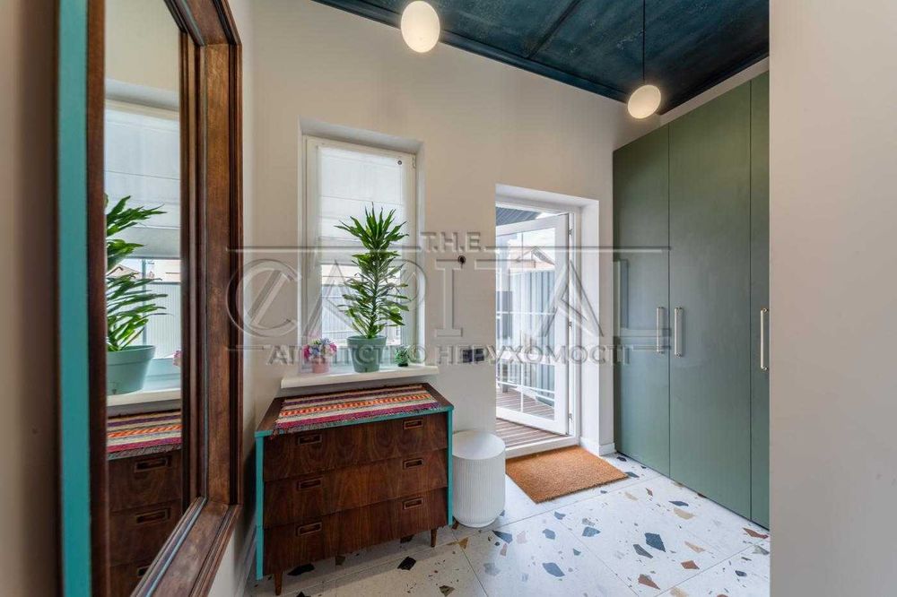 ТОПовий будинок з новим крутим дизайн ремонтом з великою ділянкою!