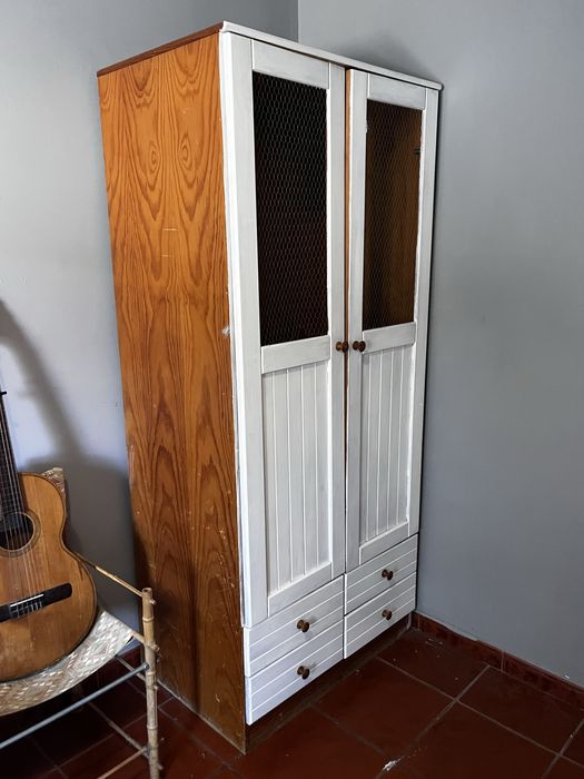 armário branco pintado