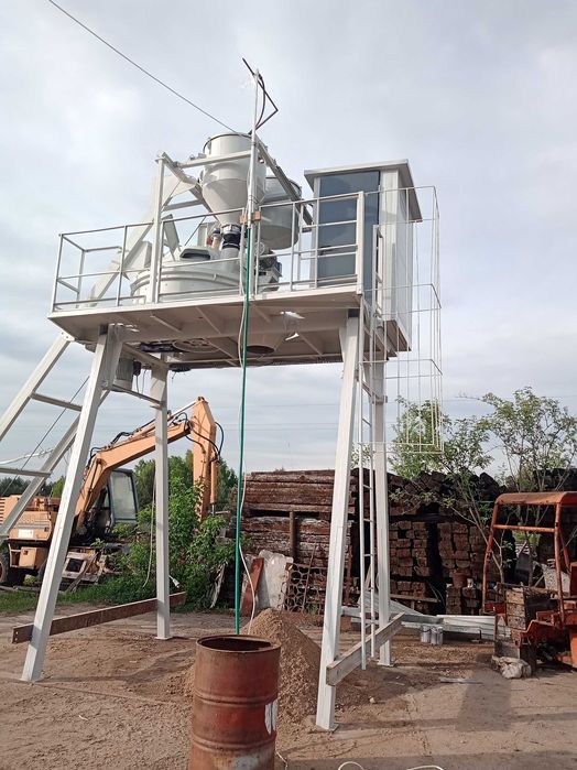 Betoniarnia węzeł betoniarski 1 m zarobu