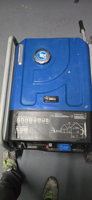 Gerador Hyundai seminovo , gasoleo