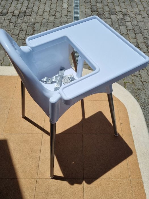 Cadeira de refeição para bebé