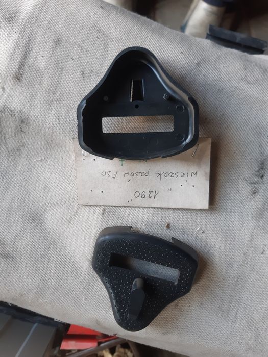 Wieszak pasów FSO Polonez Fiat 125p