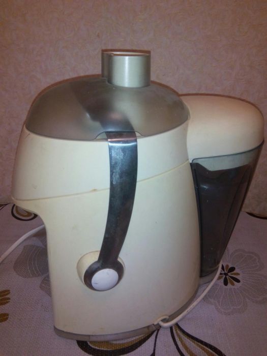 Соковыжималка Moulinex ВКА 347