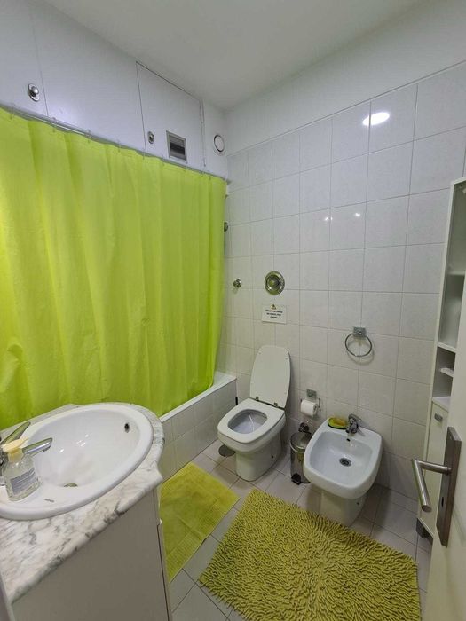 Quarto junto ao ISCAP e Hosp. São João