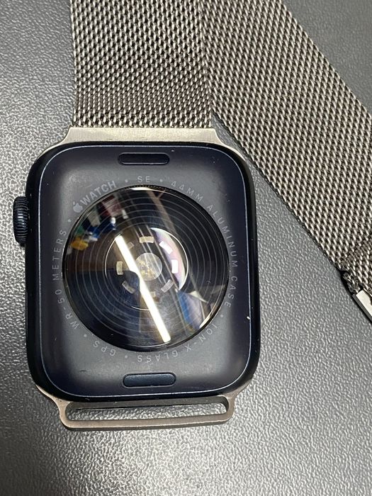 Apple Watch SE 44mm 2-го поколения