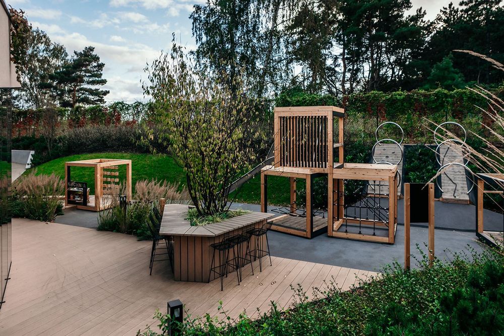 Gdańsk Brzezno przy plaży z ogrodem Polsat Plus Arena