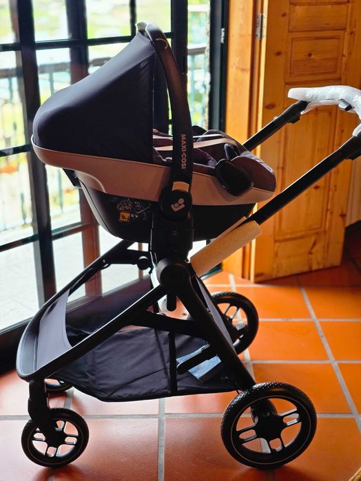 Carrinho de Bebé Maxi-Cosi Zelia 3 + Babycoque + Base Isofix