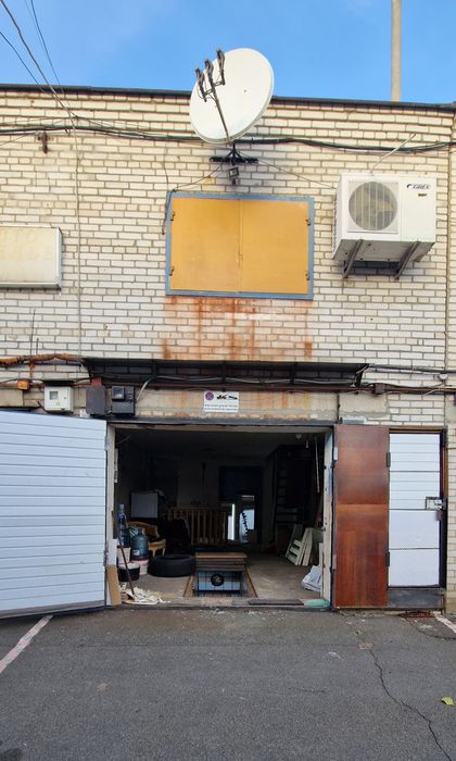 Продам капітальний гараж в Дарницькому р-ні ГК "Славутич" Затишна, 7Б