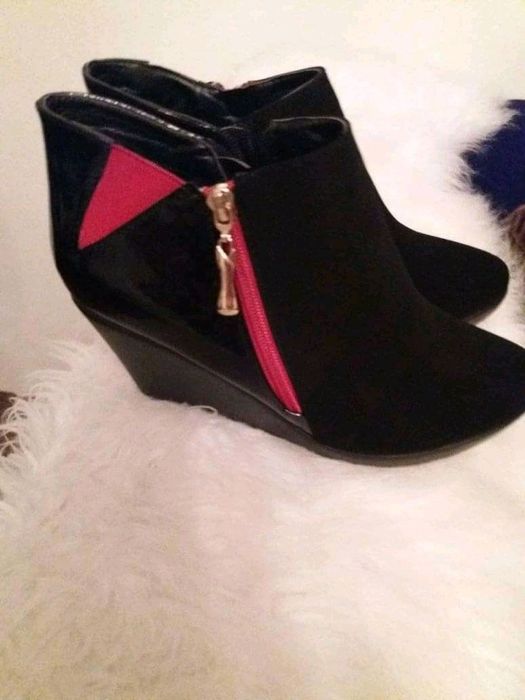 Zamienię buty na koturnie