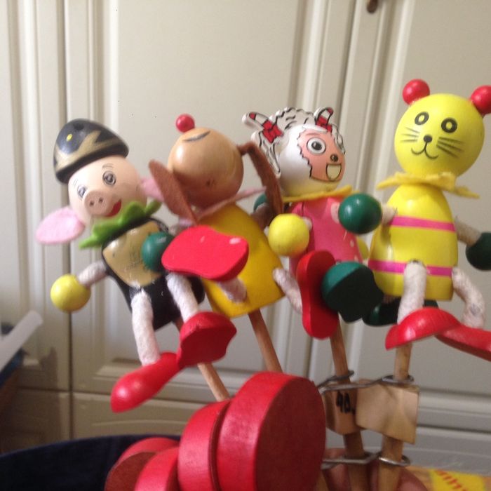 Игрушки с дерева