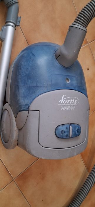 Aspirador Fortis com boa aspiração