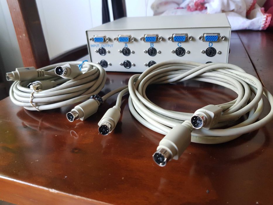 Data Switch para Monitor RGB Rato e Teclado