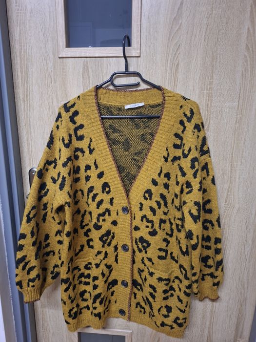 Nowy swetr  kardigan damski