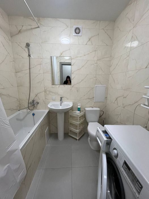 Оренда 1 кімнатної квартири Озерна Вільна