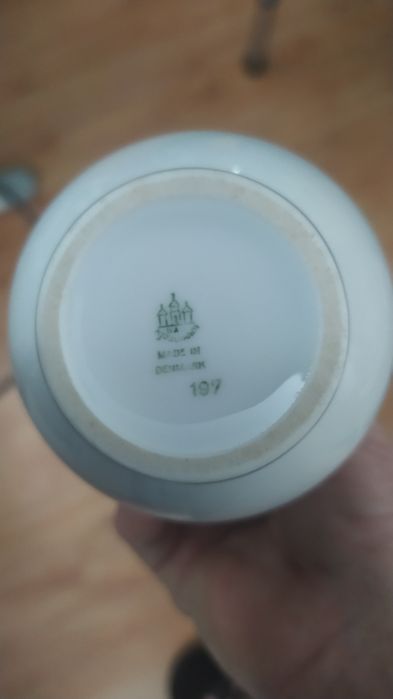 Flakonik porcelanowy