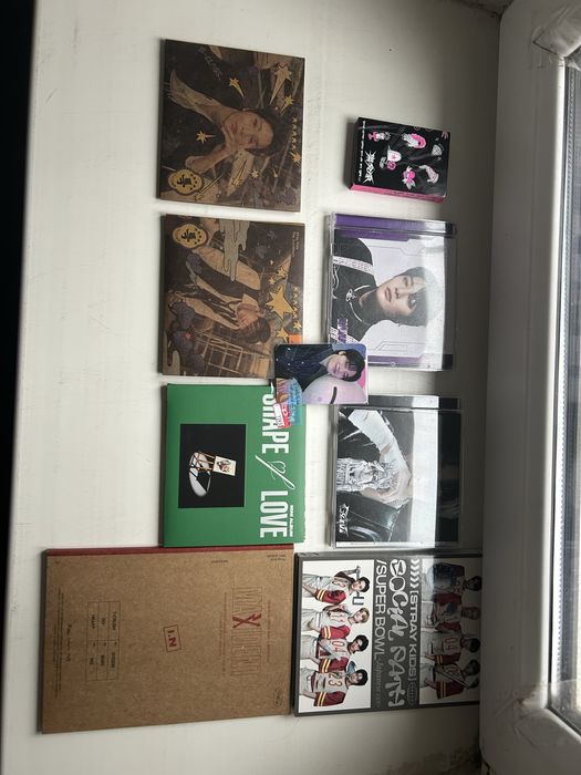 Альбоми стрей кідс, бтс, монста х