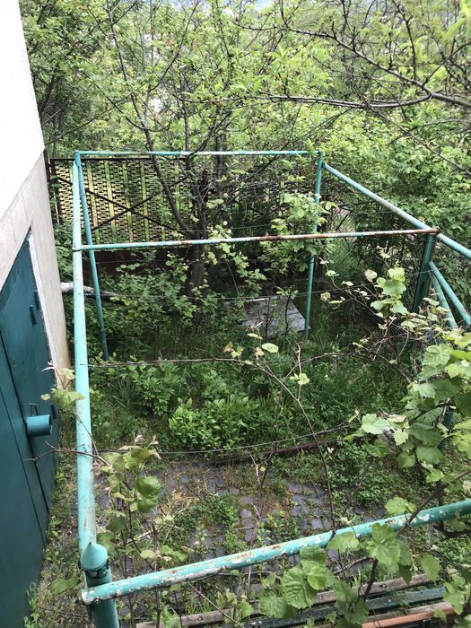 Ділянка з будинком