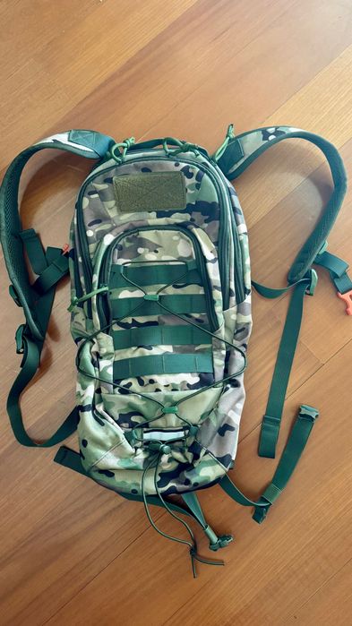 Mochila MARDINGTOP original tática de hidratação; tamanho 7,9 litros; como NOVA
