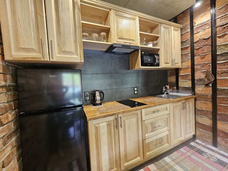 Будинок в горах подобово ”Soloma house” , чан на березі гірської річки