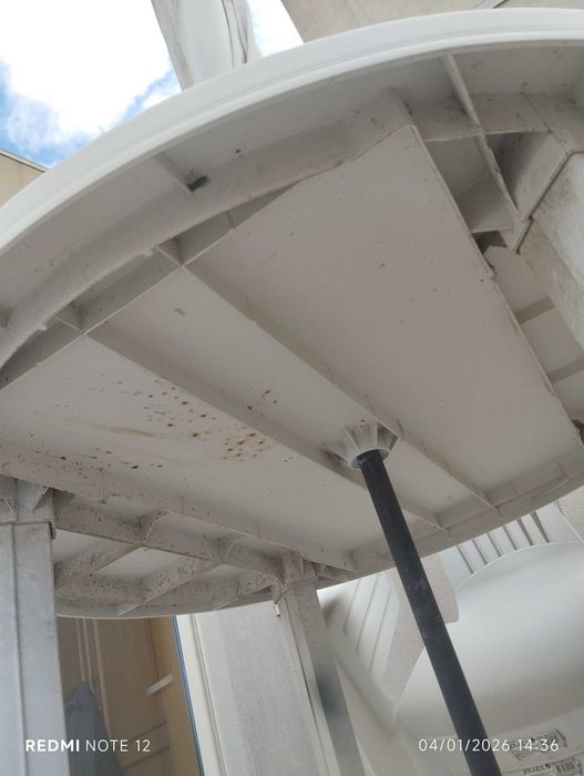 Mesa Terraço com Chapéu e Cadeiras