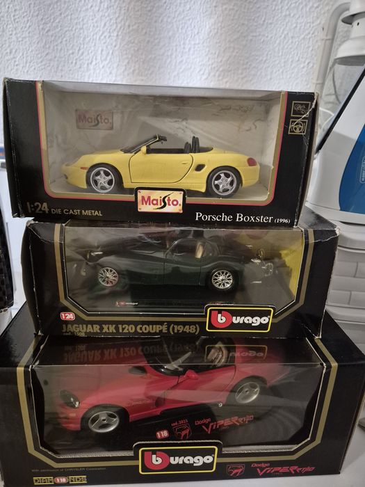 Vendo miniaturas ferrari, porsche, jaguar e dodge