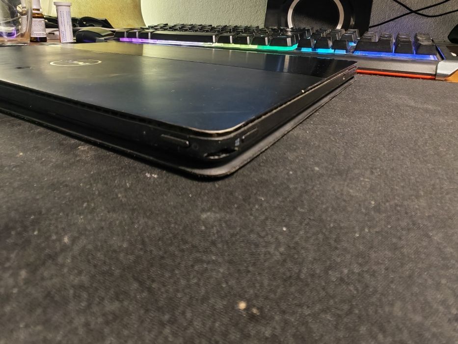 Dell Latitude 5285 (laptop/tablet)