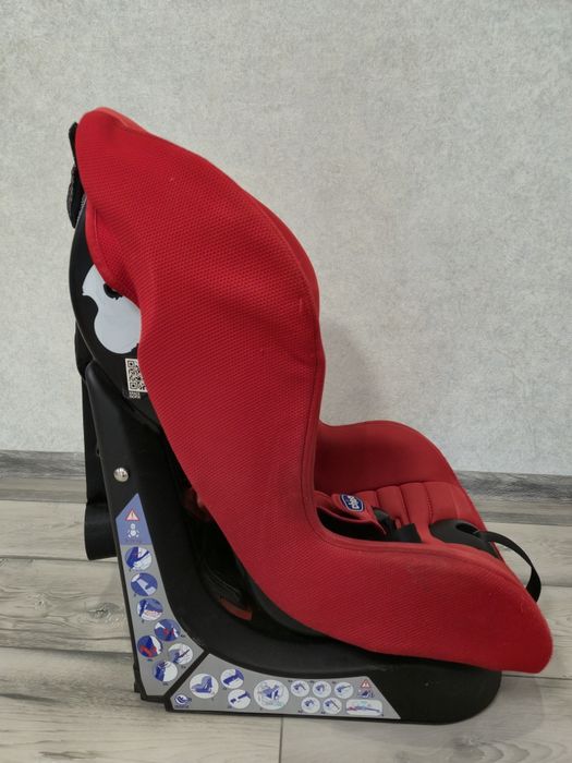 Продам автокрісло Chicco X-Pace Isofix ( 9-18 кг)