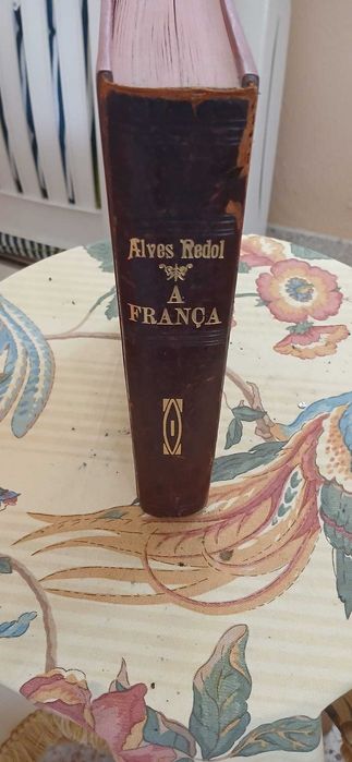Livro a França de Alves Redol