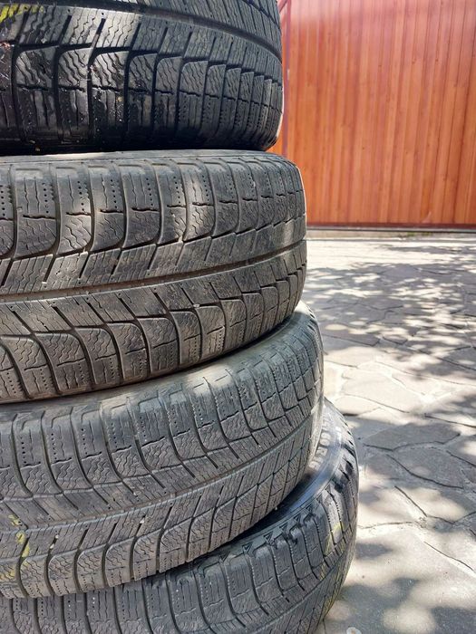 Резина 215 60 R16 99H Michelin