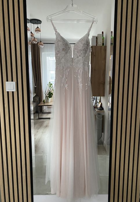 Suknia ślubna Romantica Juliete Atelier z welonem S 36