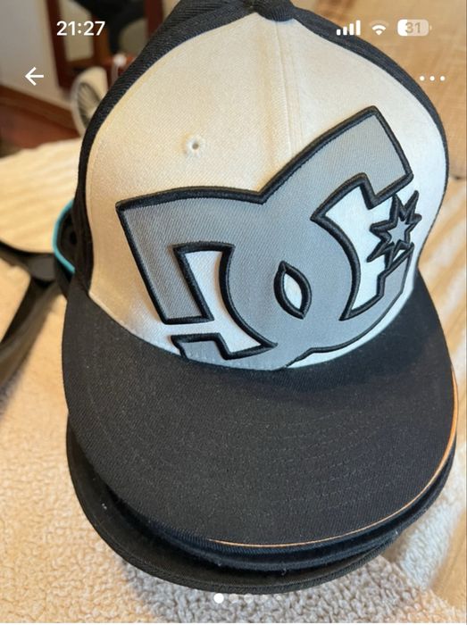 Chapeus diversos de varios estilos