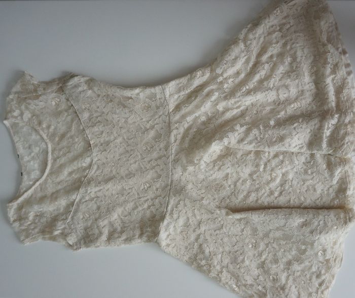 Krótka sukienka koronkowa, na wesele, chrzest, komunie, r.S/M