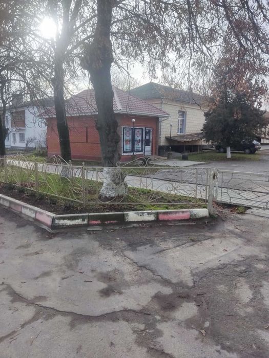 Продам магазин в центрі м. Шаргород